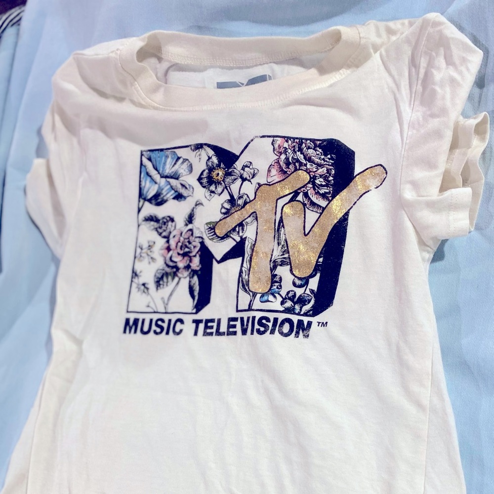 MTV graphic tee